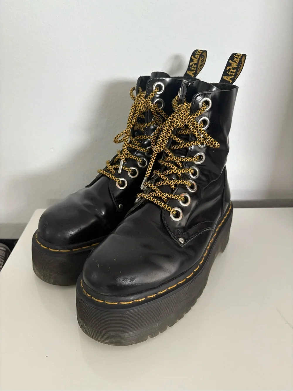 Dr. Airwair Marten Black Jadon Max Size 7
